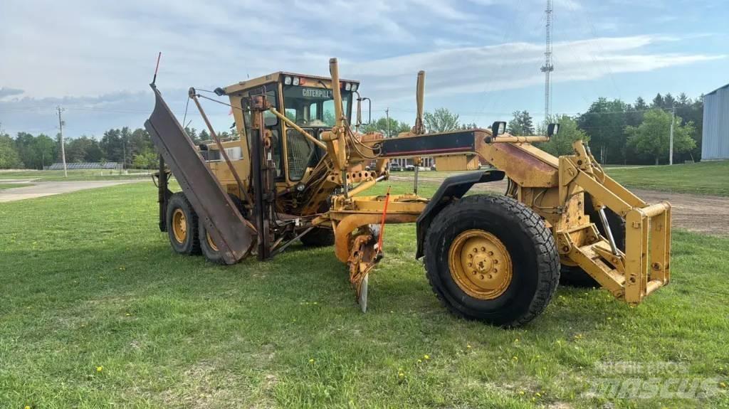 CAT 140 H モーターグレーダー