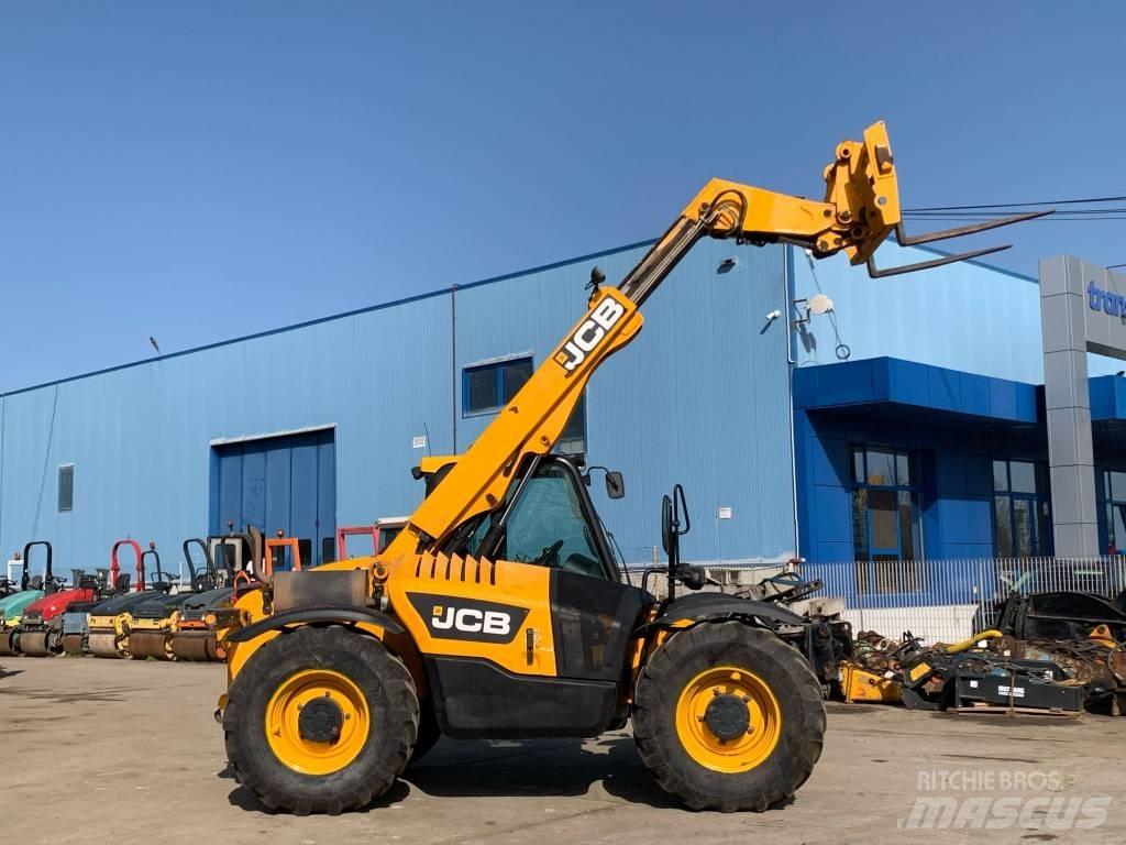 JCB 526-56 Agri 農業用テレハンドラー