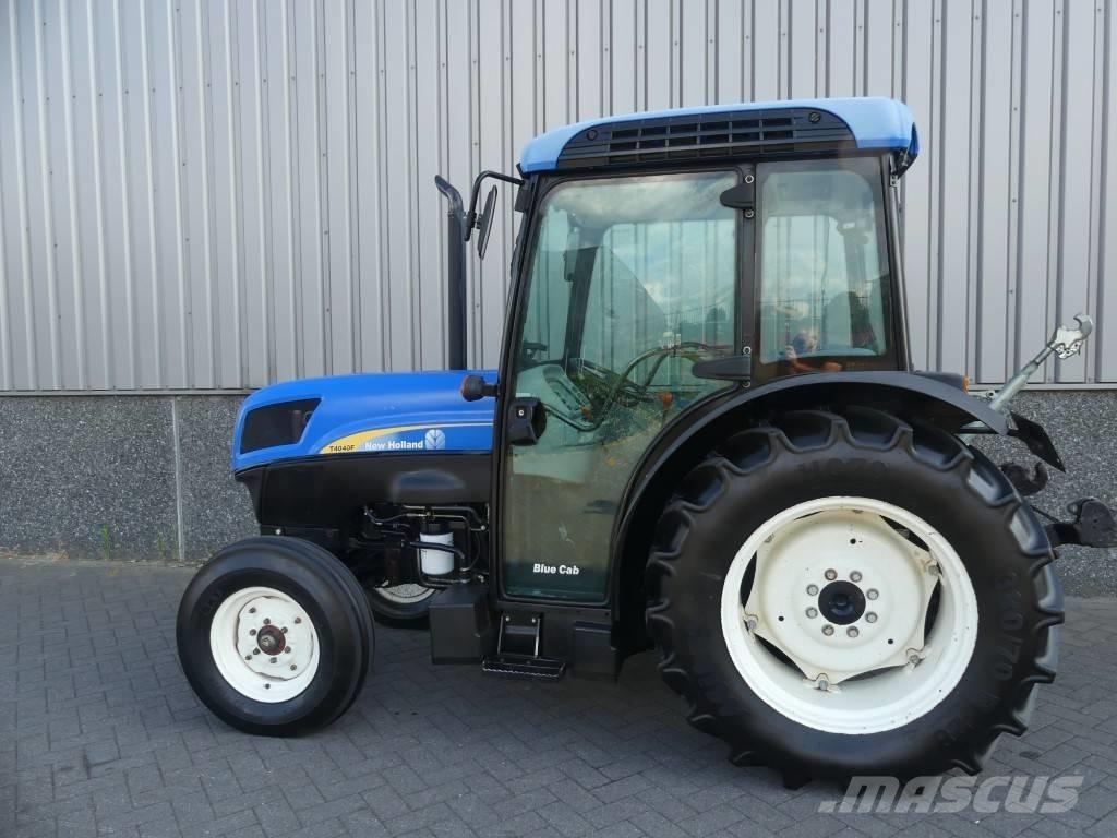 New Holland T4040F トラクター