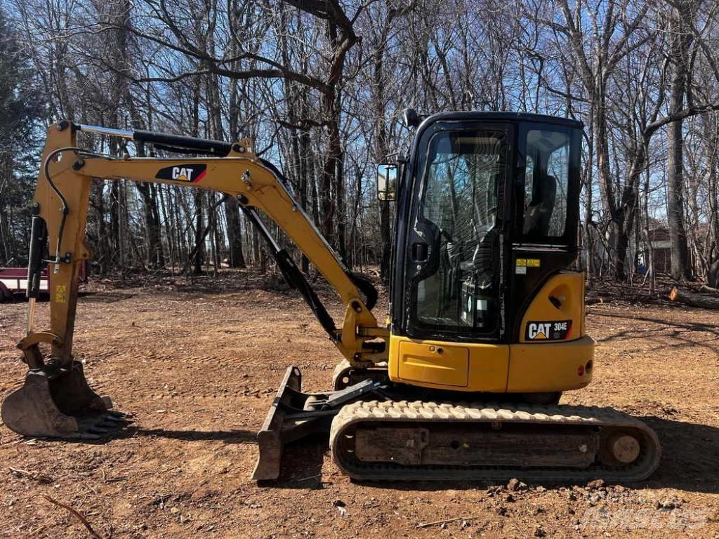 CAT 304 E CR 大型油圧ショベル12t以上（パワーショベル・ユンボ）