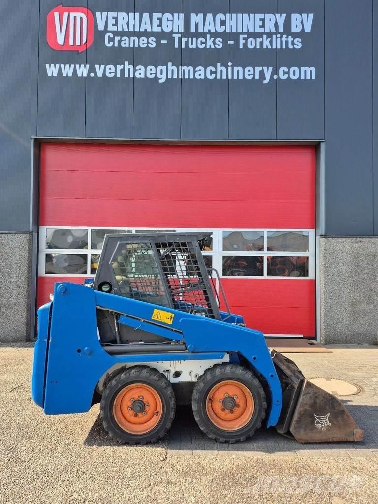 Bobcat 553 スキッドステアローダー