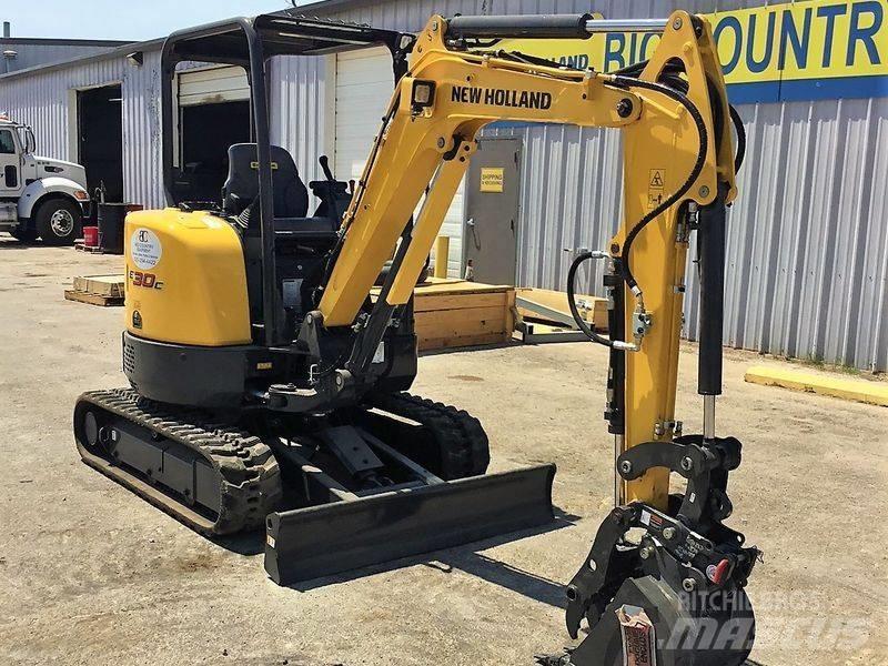 New Holland E30C ミニ油圧ショベル 7t以下（ミニユンボ・ミニディガー）