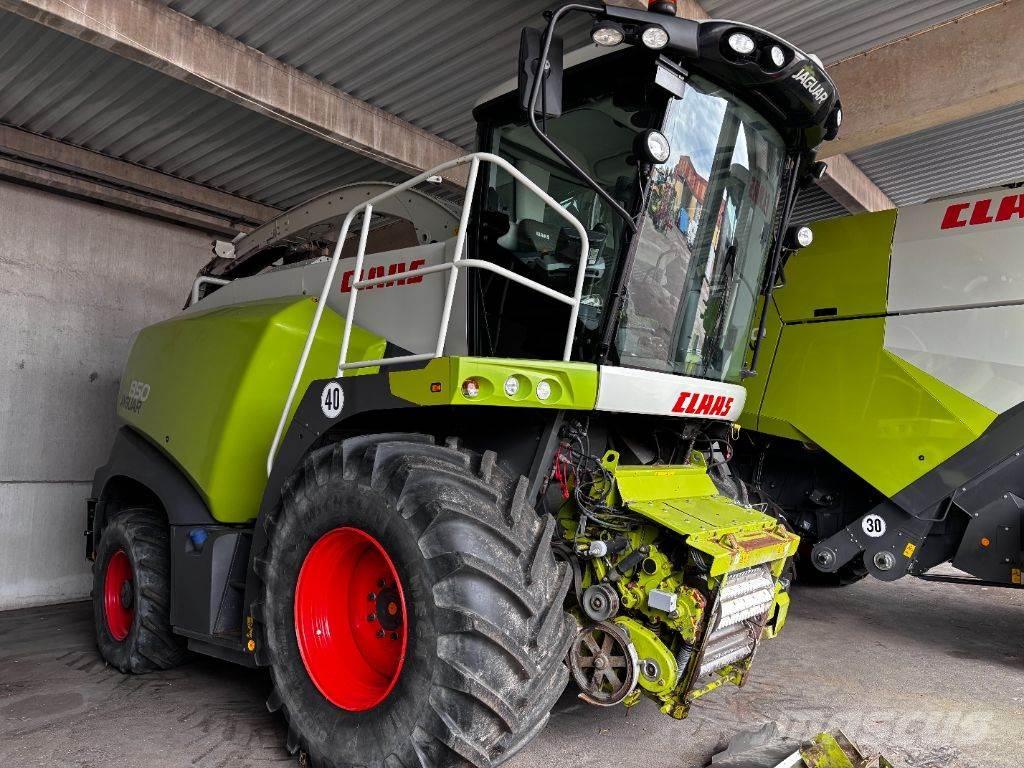CLAAS Jaguar 850 自走式フォレージハーベスター