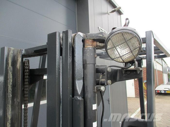 Still R 50-15 バッテリーフォークリフト