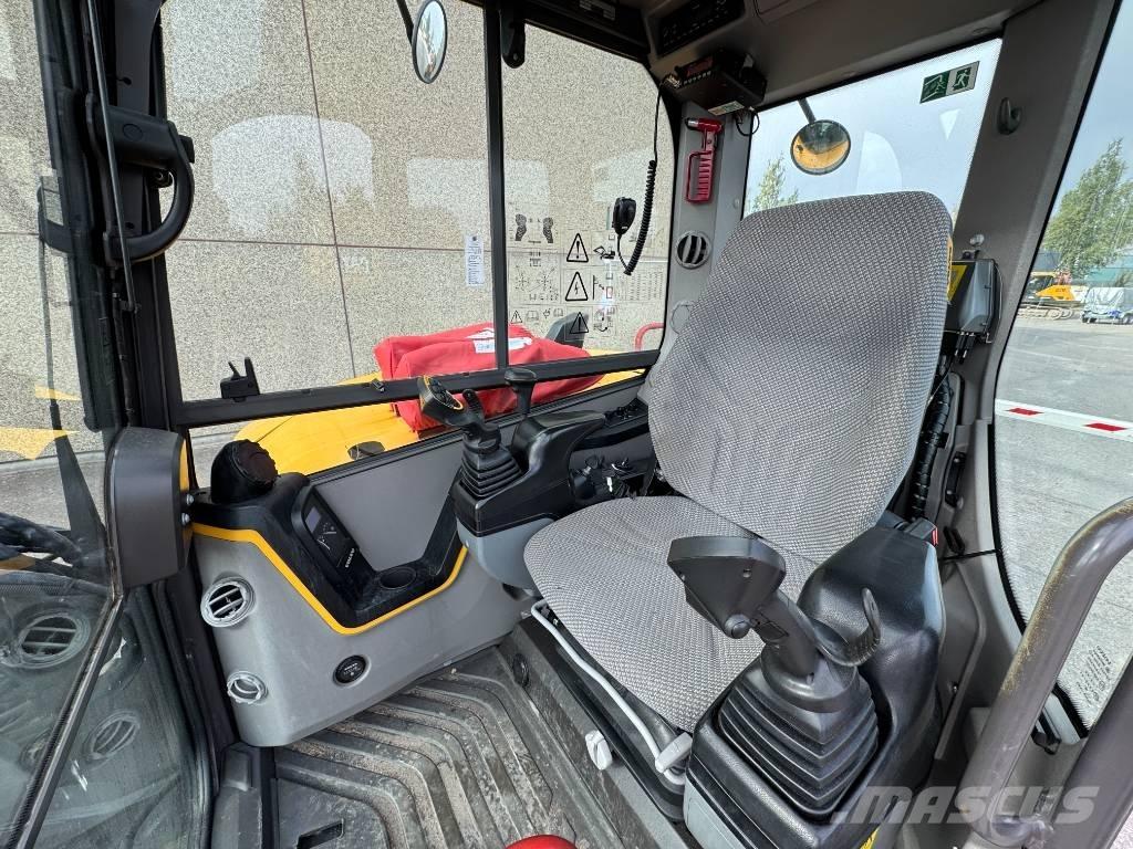 Volvo ECR 88 D 中型油圧ショベル 7ｔ-12ｔ（ユンボ・パワーショベル・バックホー）