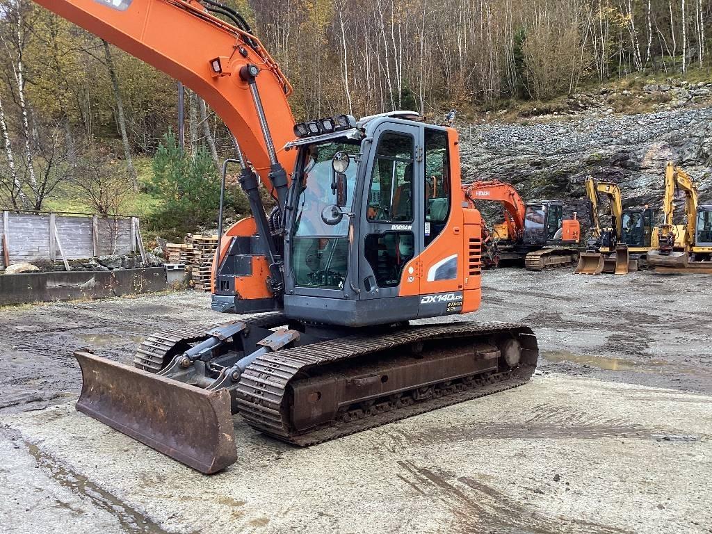 Doosan DX140LCR-5 大型油圧ショベル12t以上（パワーショベル・ユンボ）