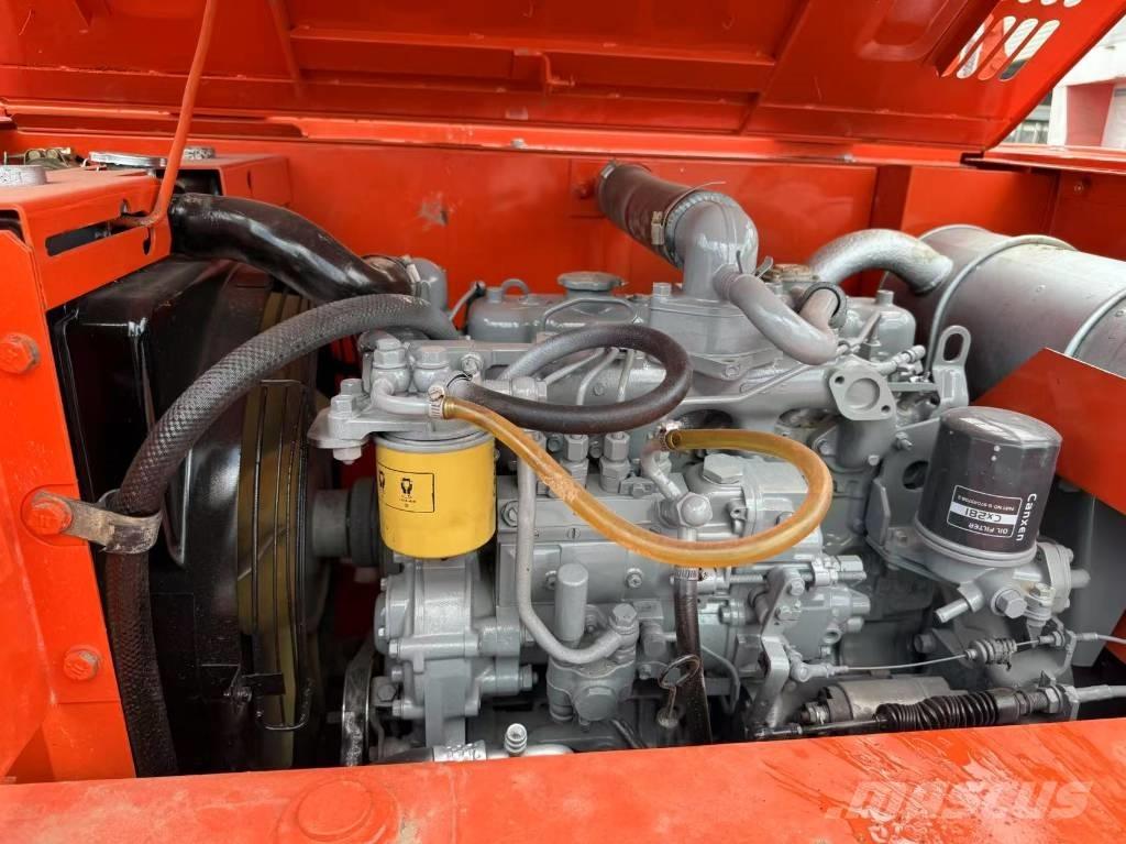 Hitachi Zaxis 60 大型油圧ショベル12t以上（パワーショベル・ユンボ）