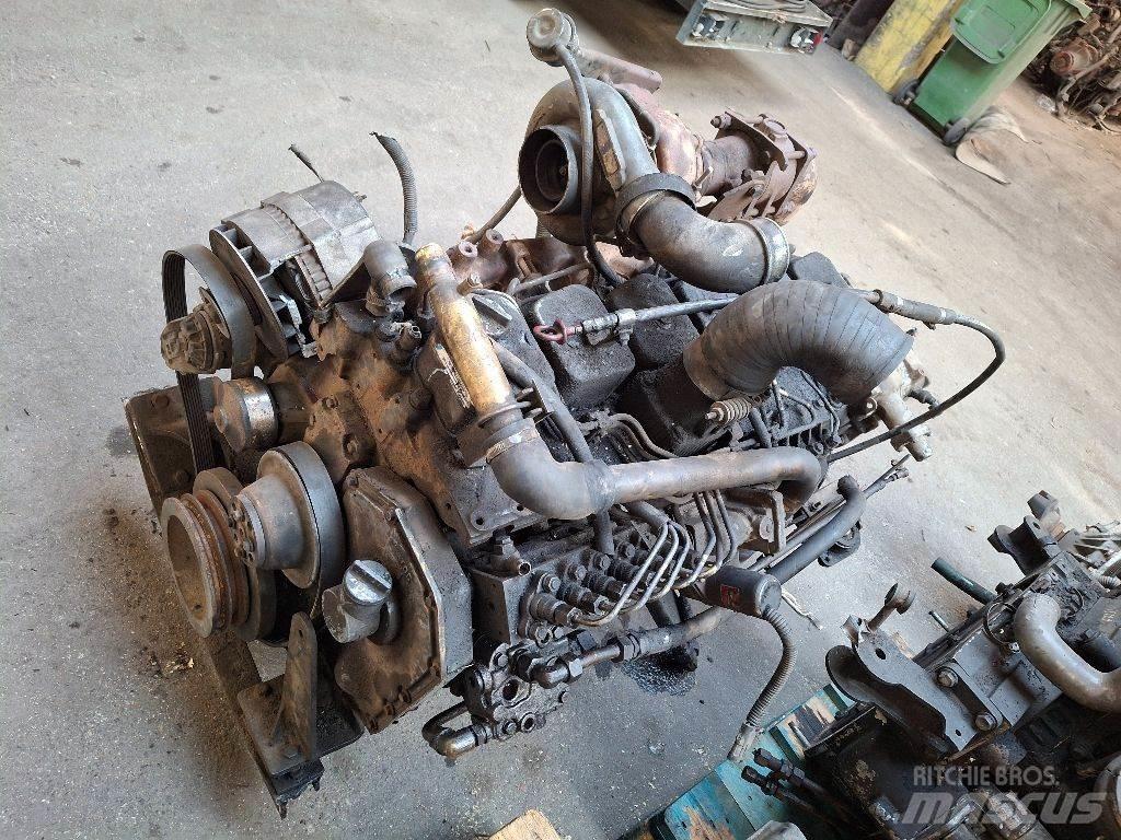Cummins B215-20 エンジン
