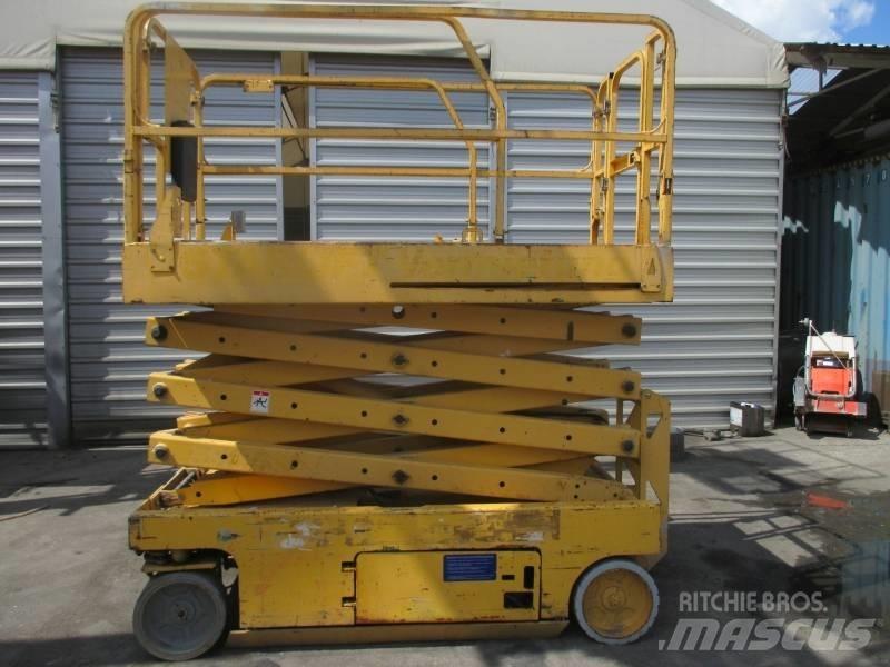 Genie GS 2646 シザースリフト