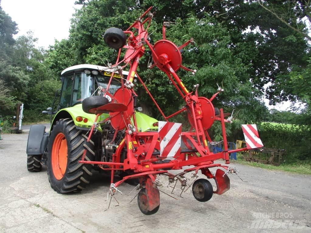 Lely Lotus 770 AWS テッダー・テッダーレーキ
