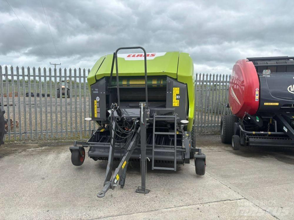 CLAAS Rollant 520 RC ラウンドベーラー