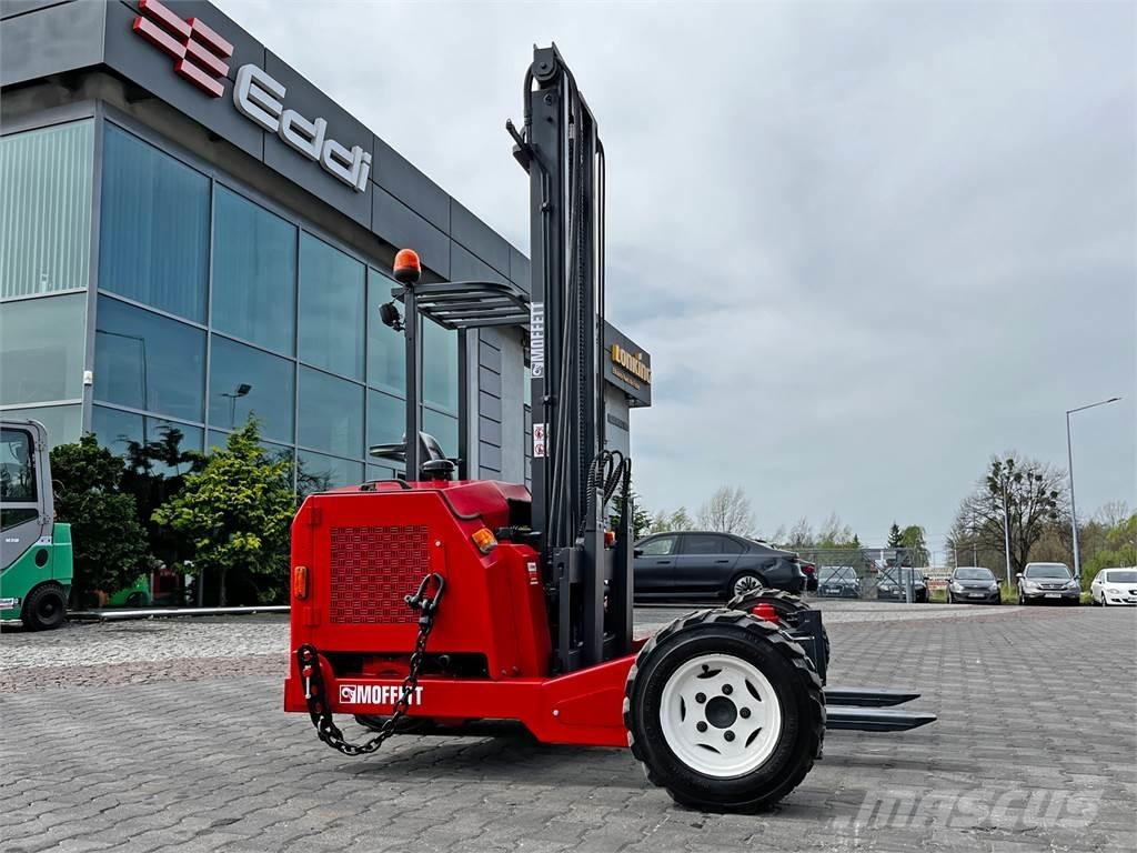 Moffett M3 20.4 トラック積載用フォークリフト