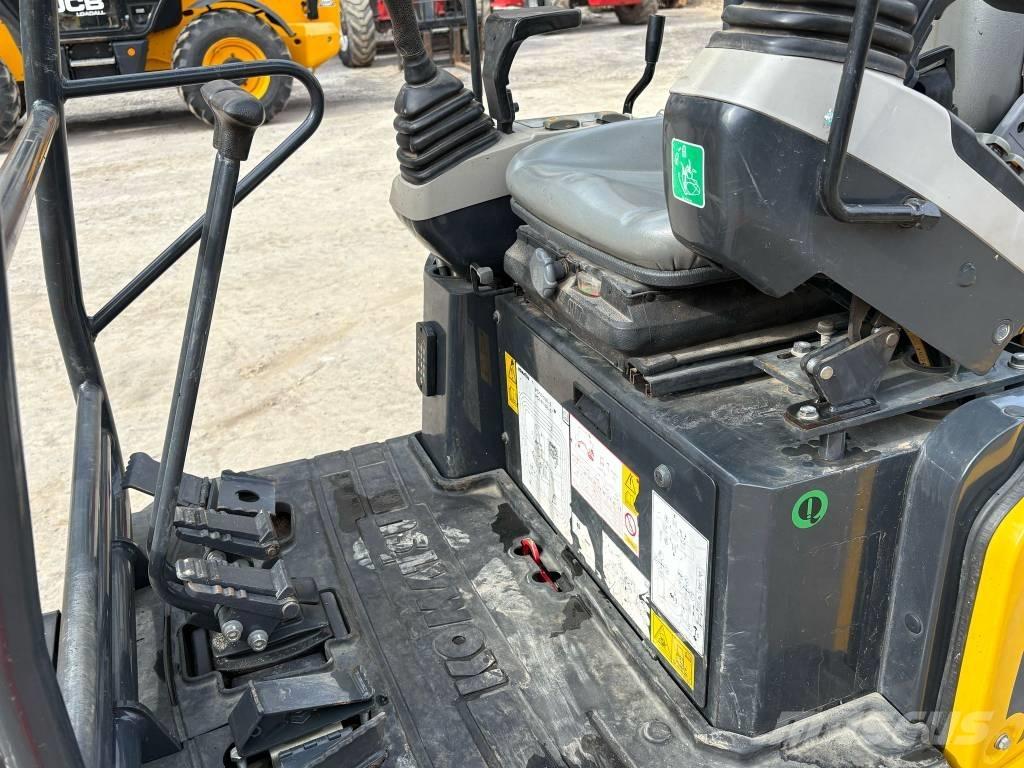 Komatsu PC 14 R-3HS ミニ油圧ショベル 7t以下（ミニユンボ・ミニディガー）