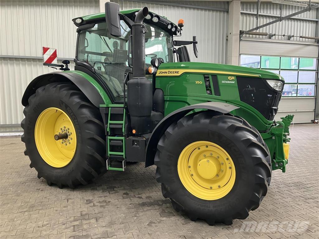 John Deere 6R 250 トラクター