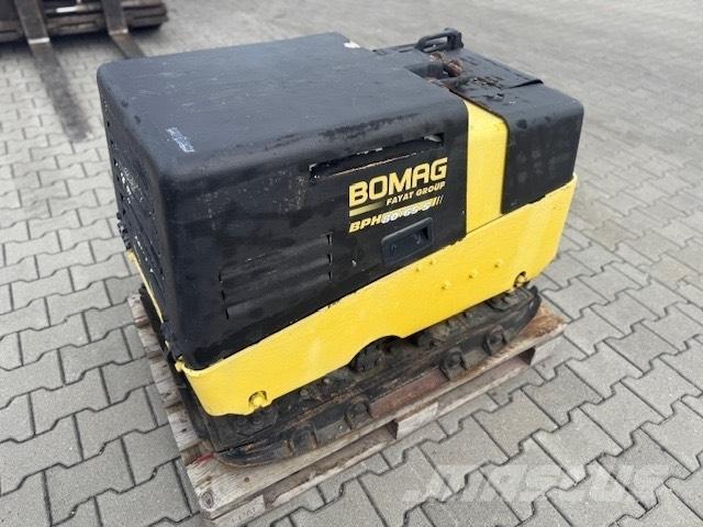Bomag BPH80/65 ソイルコンパクター
