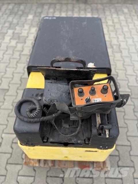 Bomag BPH80/65 ソイルコンパクター