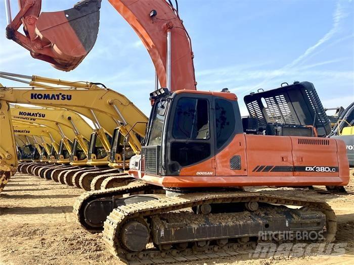 Doosan DX 380 LC 大型油圧ショベル12t以上（パワーショベル・ユンボ）
