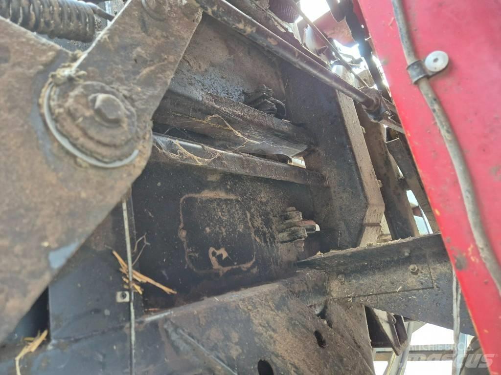 New Holland D1010 スクエアベーラー
