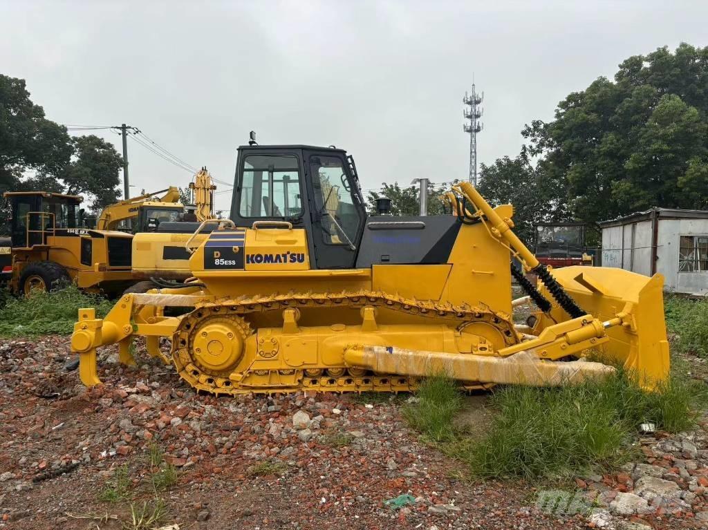 Komatsu D 85 E-12 ブルドーザー