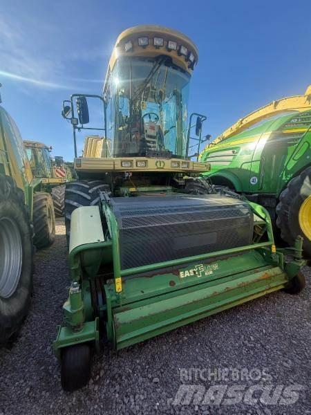 Krone BIG X 650 自走式フォレージハーベスター
