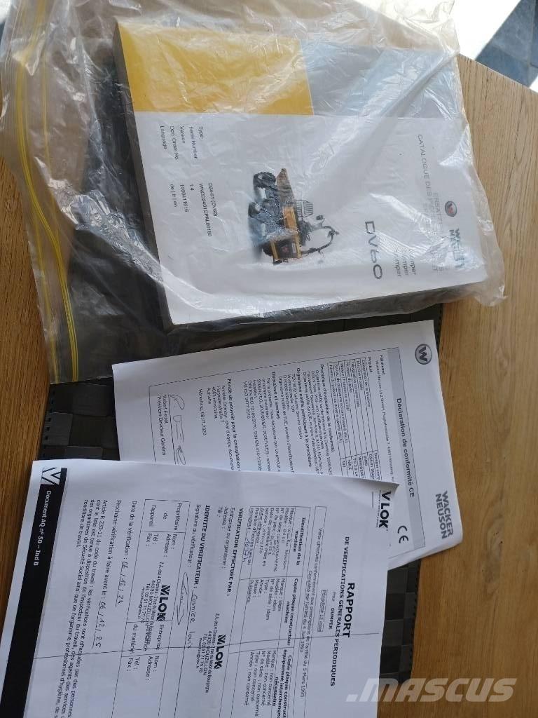 Wacker Neuson DV 60 サイト　ダンプ
