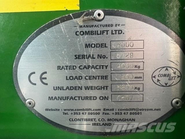 Combilift C 4000 全方向リーチ型フォークリフト
