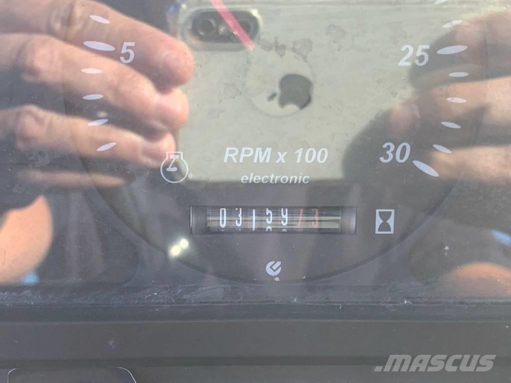 New Holland LM 5040 農業用テレハンドラー