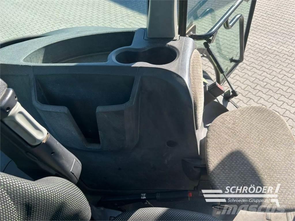 CLAAS ARION 640 トラクター
