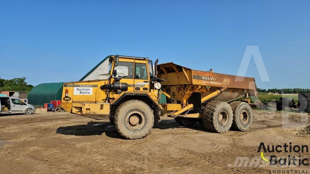 Volvo A30 アーティキュレート式ダンプトラック