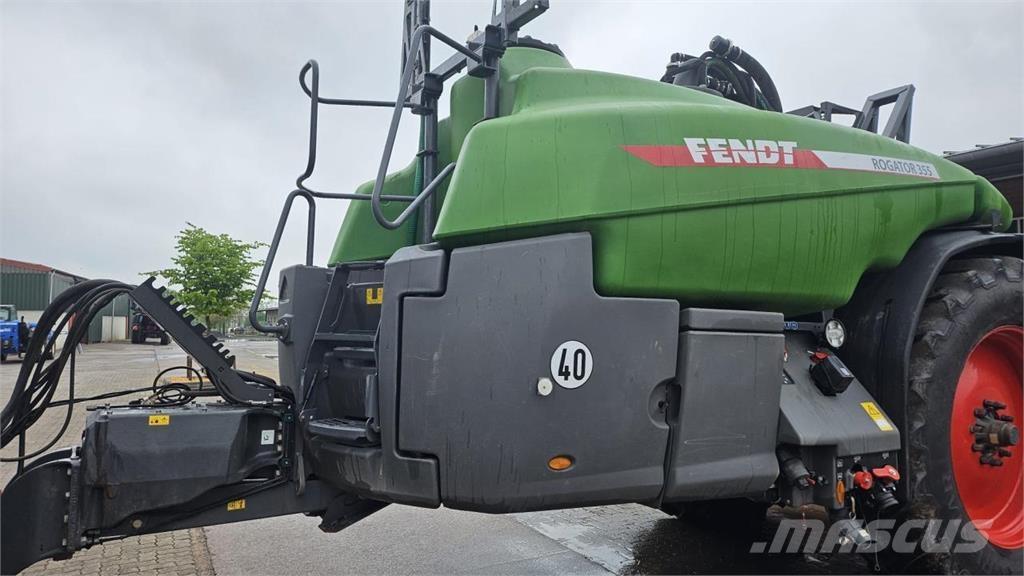 Fendt Rogator 355 牽引型スプレイヤー