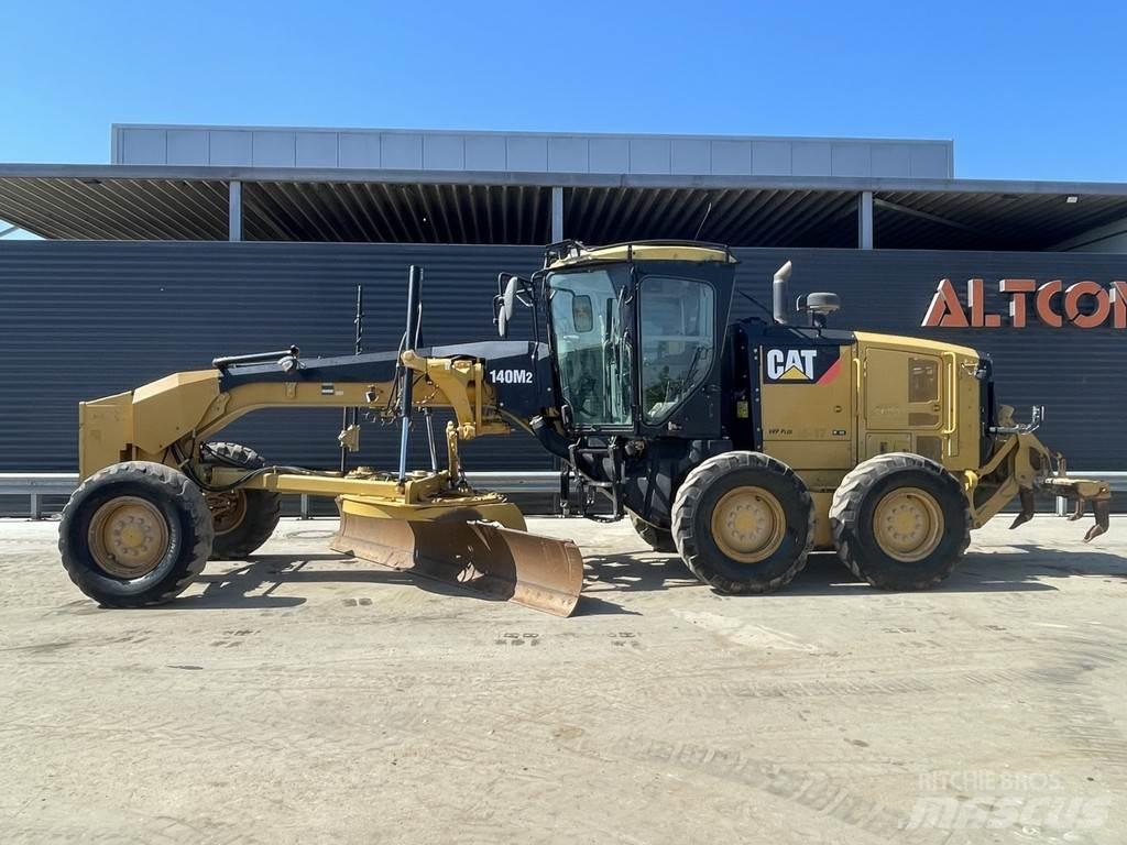 CAT 140 M2 設備を並べ替える