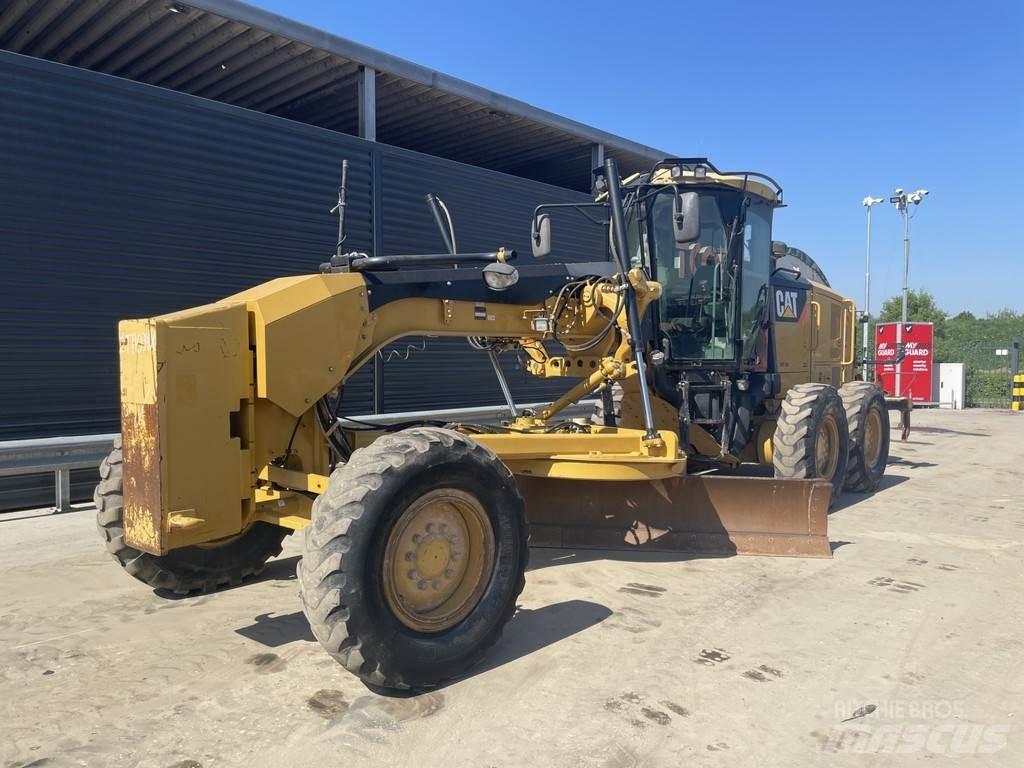 CAT 140 M2 設備を並べ替える