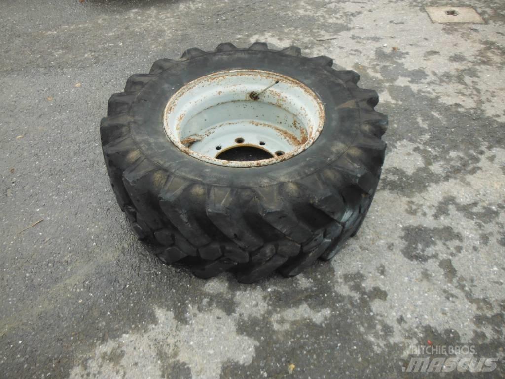 Michelin 15R22.5 タイヤ、ホイル、リム