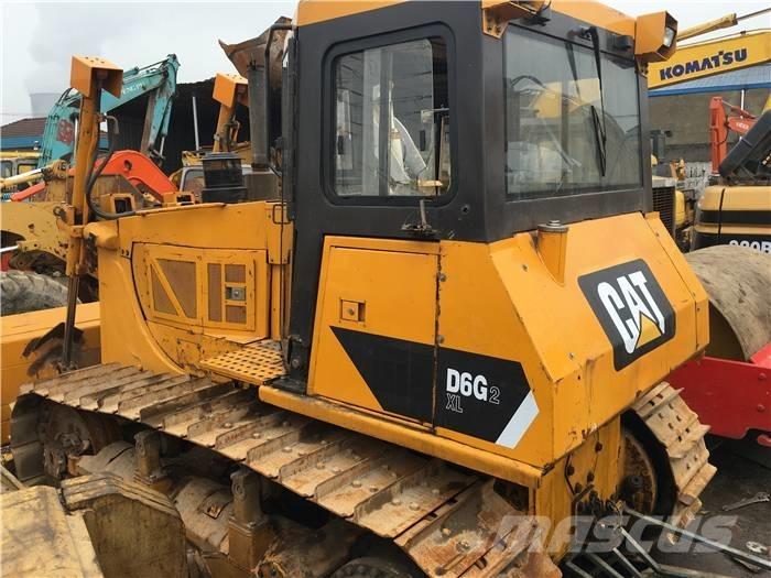 CAT D 6 G ブルドーザー