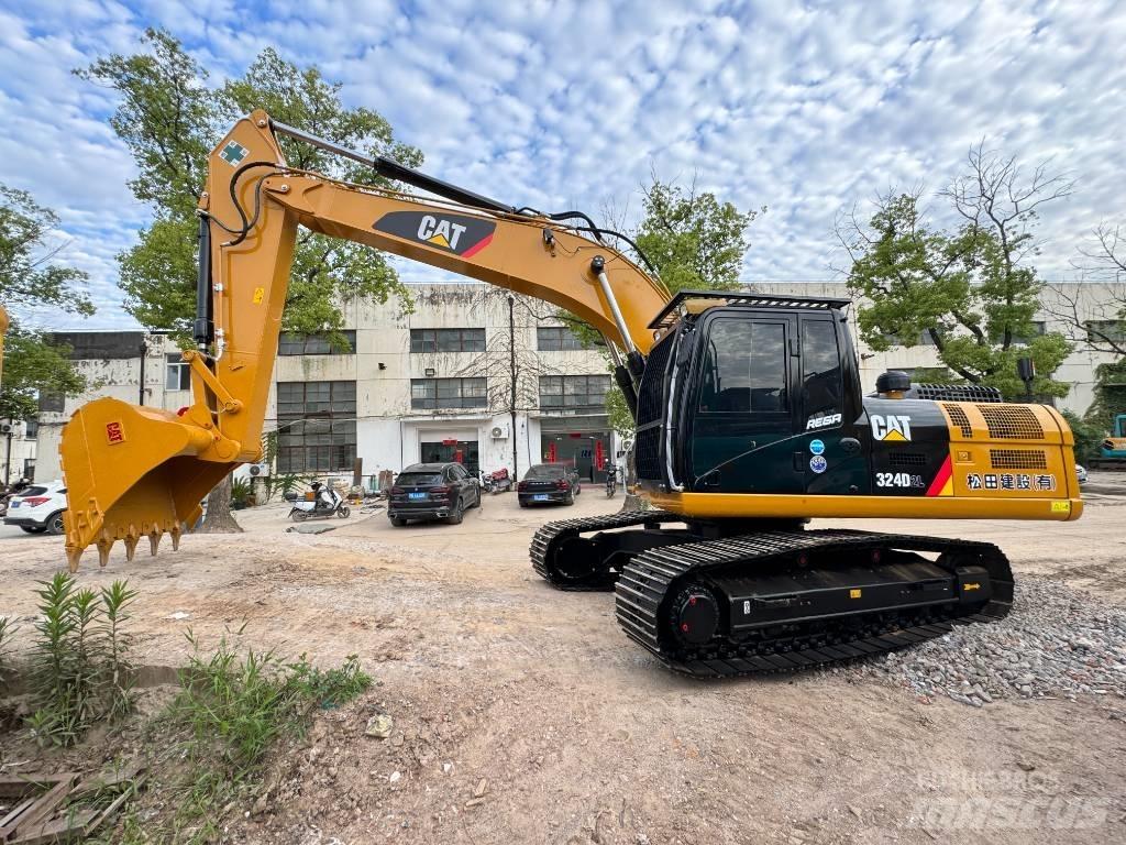 CAT 324 D2 L 大型油圧ショベル12t以上（パワーショベル・ユンボ）