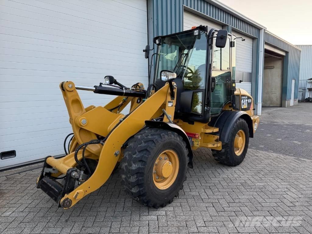 CAT 907 H ホイールローダー・タイヤショベル