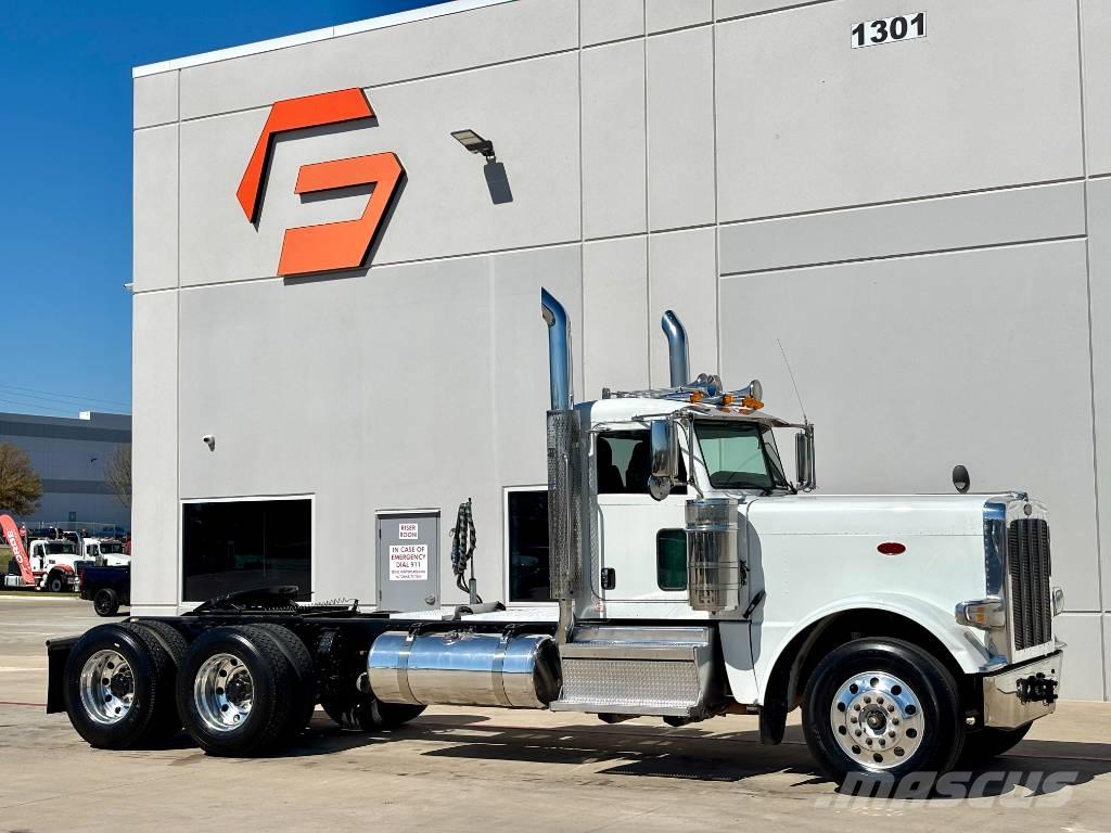 Peterbilt 389 中古トラクターヘッド | トレーラーヘッド