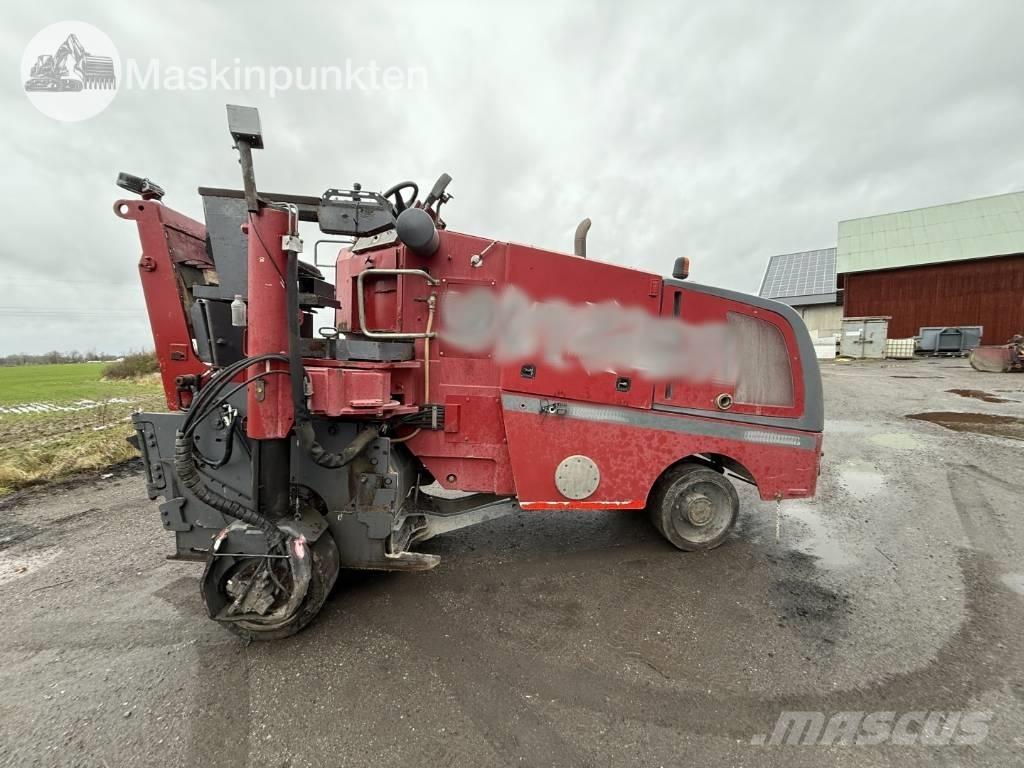 Wirtgen W 100 アスファルトコールドミリングマシーン