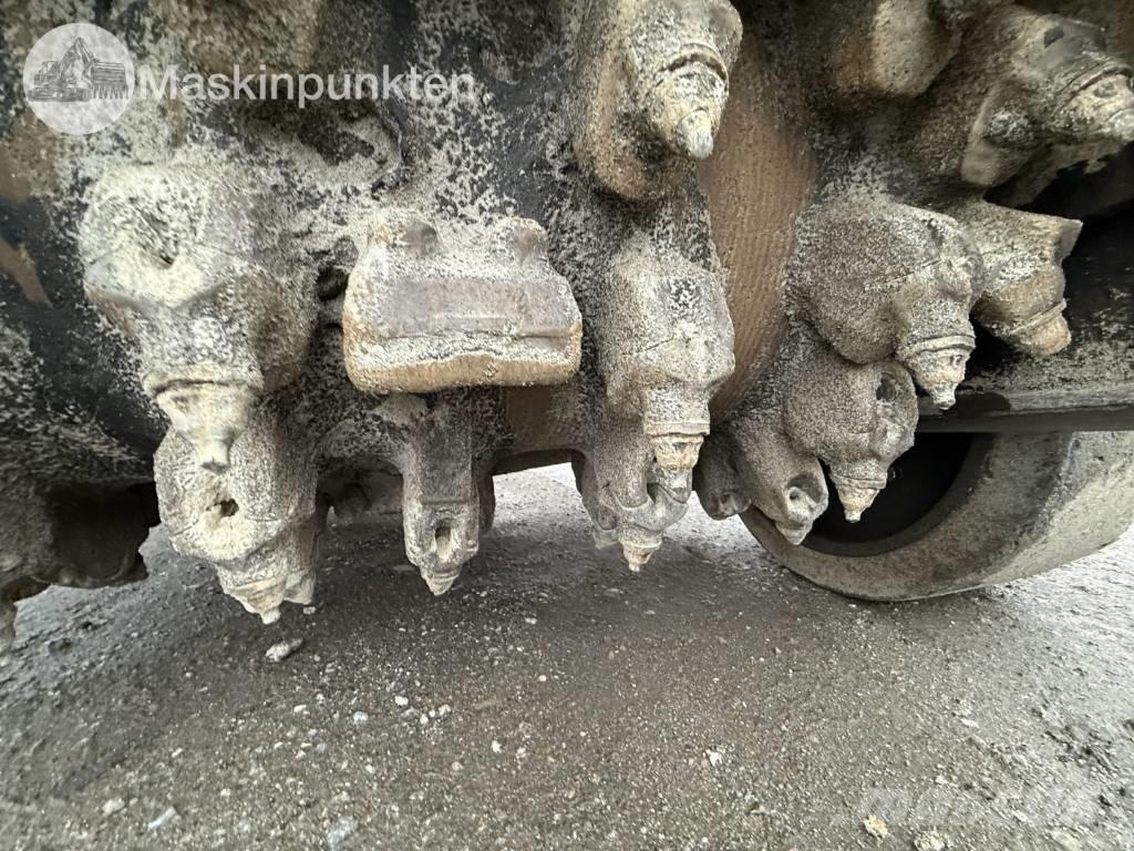 Wirtgen W 100 アスファルトコールドミリングマシーン