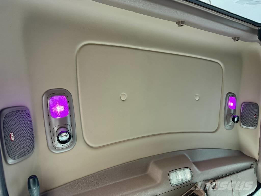 Peterbilt 389 中古トラクターヘッド | トレーラーヘッド