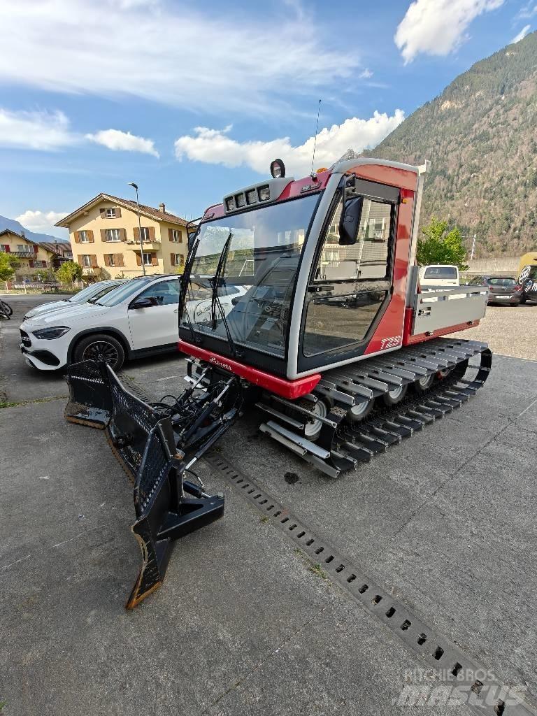 Prinoth T2S スノーグルーマー