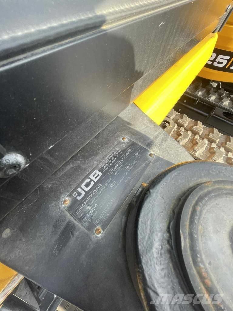 JCB 36 C-1 ミニ油圧ショベル 7t以下（ミニユンボ・ミニディガー）