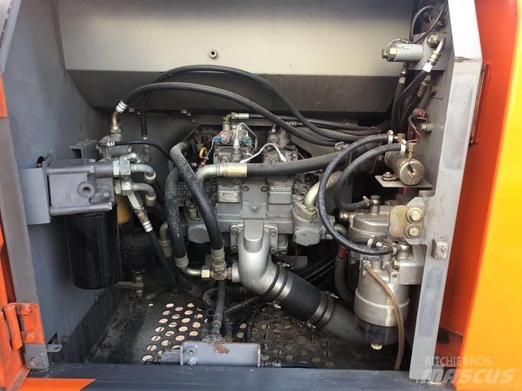 Hitachi ZX 210 LC-3 大型油圧ショベル12t以上（パワーショベル・ユンボ）