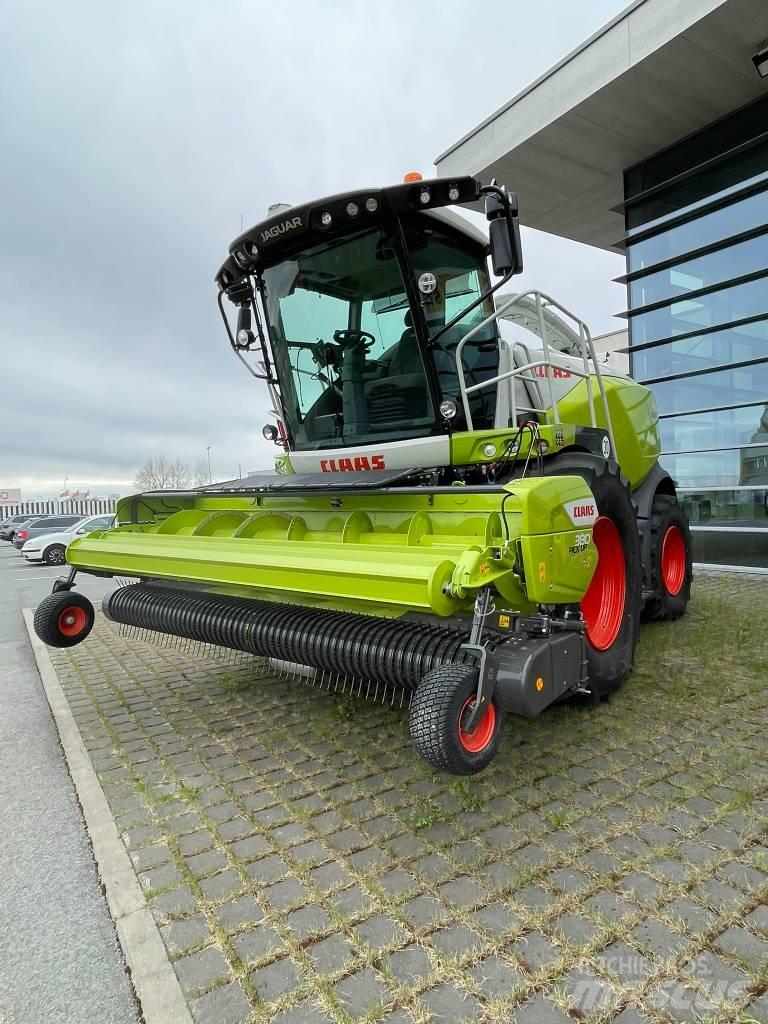 CLAAS Jaguar 960 自走式フォレージハーベスター