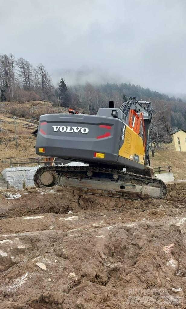 Volvo EC 220 E 大型油圧ショベル12t以上（パワーショベル・ユンボ）