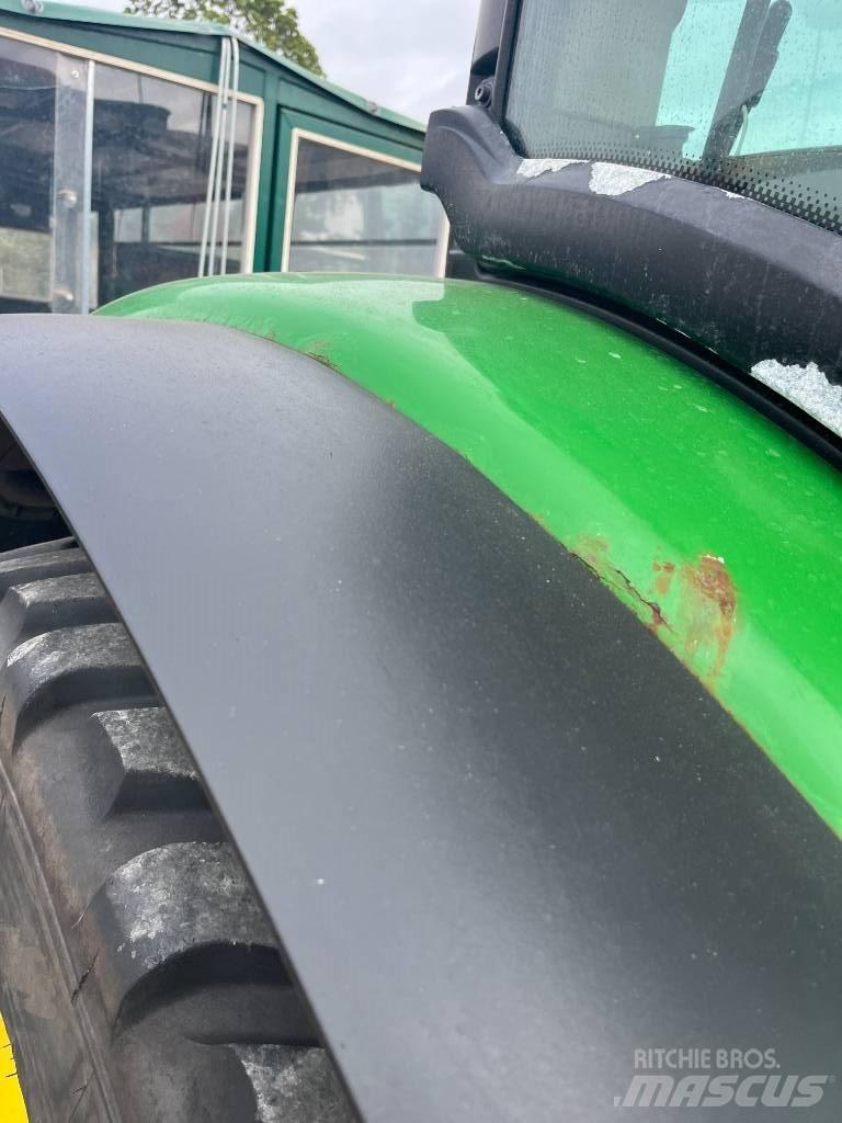 John Deere 6105 R トラクター