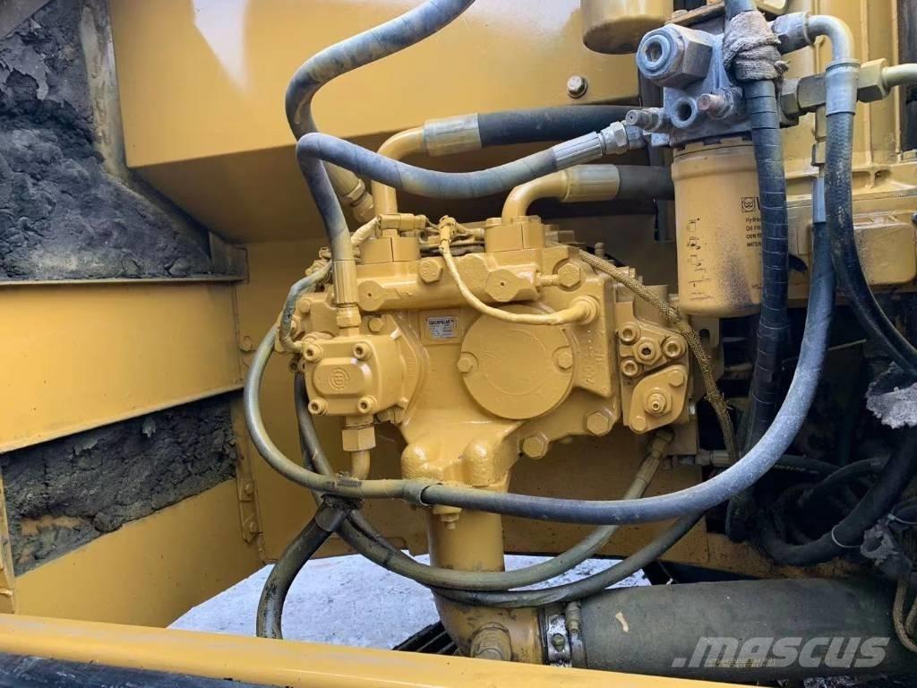 CAT 320C 大型油圧ショベル12t以上（パワーショベル・ユンボ）