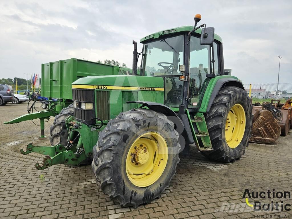 John Deere 6810 トラクター