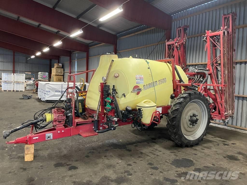Hardi Ranger 2500 牽引型スプレイヤー