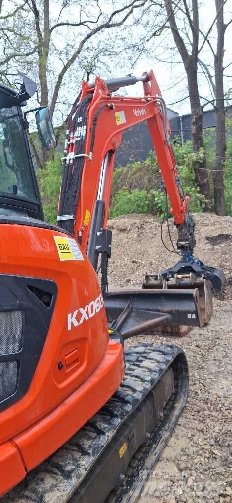 Kubota KX 060-5 ミニ油圧ショベル 7t以下（ミニユンボ・ミニディガー）